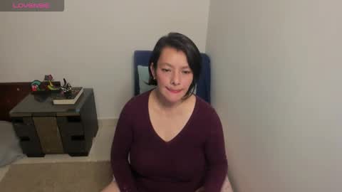 nuit_rose online show from 09/27/25, 02:05