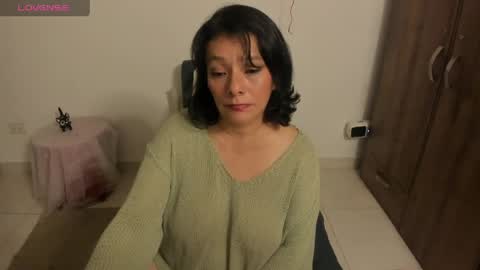 nuit_rose online show from 05/03/26, 01:55
