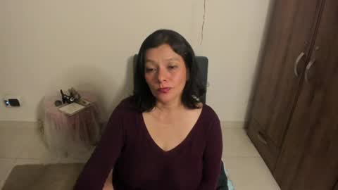nuit_rose online show from 06/11/26, 02:53