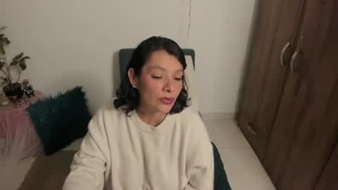 nuit_rose online show from 06/28/26, 01:11
