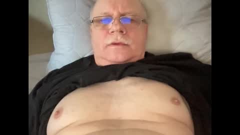 nukiss online show from 01/08/25, 10:15