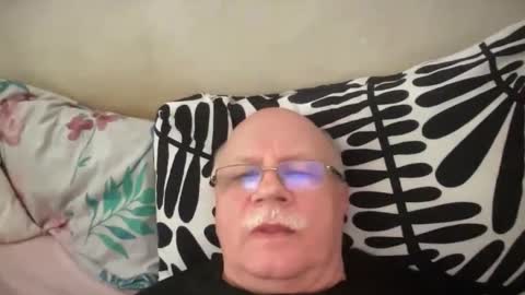 nukiss online show from 05/10/26, 11:48
