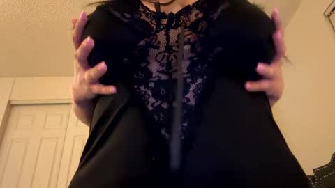 Snapshot of numb__nut chatting on 01/01/25, 04:18 numb__nut online show from 01/01/25, 04:18