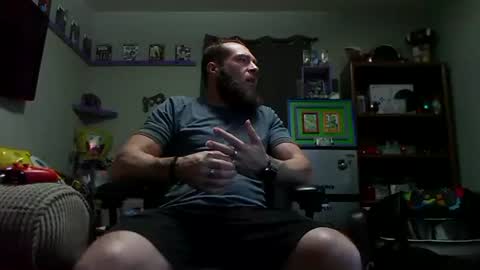 Awwwww Hey Sweetie Pies. Welcome To The Sweetie Pie Lounge. Enjoy The Dad-Cast. SweetCorny Fun-loving Dad Talk. online show from 09/23/25, 02:47