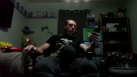 Awwwww Hey Sweetie Pies. Welcome To The Sweetie Pie Lounge. Enjoy The Dad-Cast. SweetCorny Fun-loving Dad Talk. online show from 09/27/25, 08:25