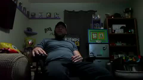 Awwwww Hey Sweetie Pies. Welcome To The Sweetie Pie Lounge. Enjoy The Dad-Cast. SweetCorny Fun-loving Dad Talk. online show from 10/11/25, 03:28