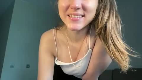 Ema online show from 06/12/26, 07:29