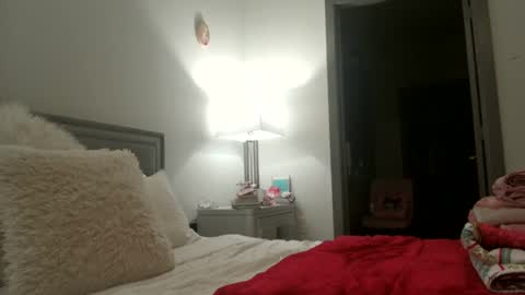 Snapshot of nursekittyslut chatting on 01/05/25, 01:35 nursekittyslut online show from 01/05/25, 01:35