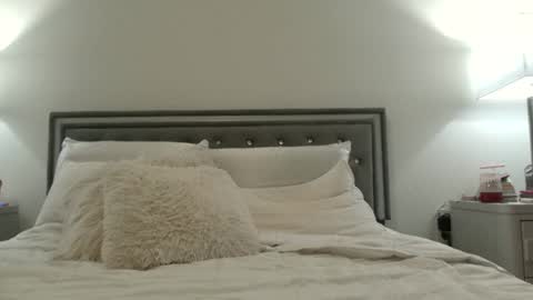 Snapshot of nursekittyslut chatting on 01/13/25, 01:34 nursekittyslut online show from 01/13/25, 01:34