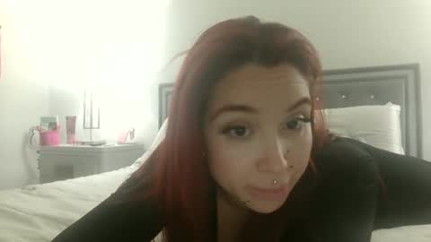 Snapshot of nursekittyslut chatting on 01/22/25, 01:10 nursekittyslut online show from 01/22/25, 01:10