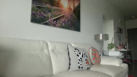 Snapshot of nursekittyslut chatting on 10/01/25, 07:31 nursekittyslut online show from 10/01/25, 07:31