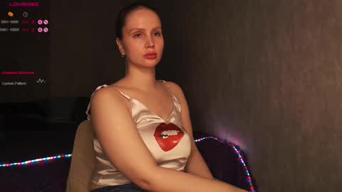 Snapshot of nutcrewlove chatting on 01/16/26, 09:52 WEELCOMEEEEEEEEEE online show from 01/16/26, 09:52