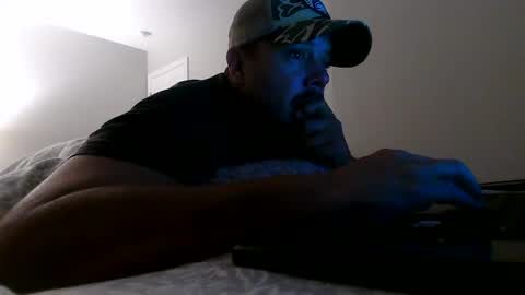 nuttincowboy727272 online show from 12/15/25, 01:43