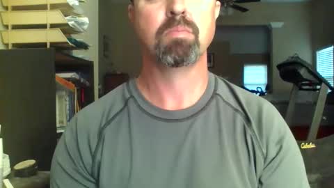 Snapshot of nvrenuff1979 chatting on 04/17/26, 11:35 nvrenuff1979 online show from 04/17/26, 11:35