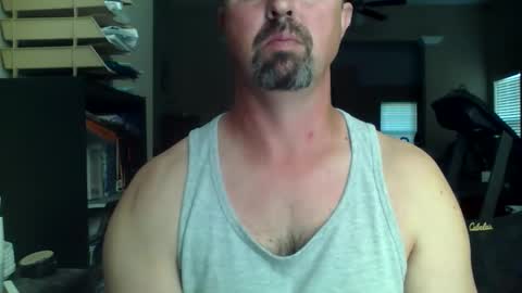 Snapshot of nvrenuff1979 chatting on 04/19/26, 12:37 nvrenuff1979 online show from 04/19/26, 12:37
