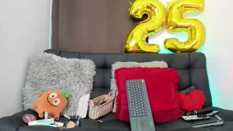 Nia online show from 01/14/25, 06:13