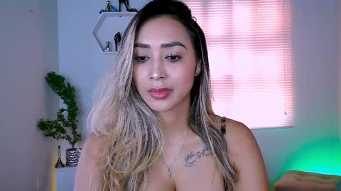 Nycole online show from 01/13/25, 05:33