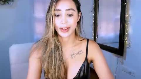 Nycole online show from 09/21/25, 08:21