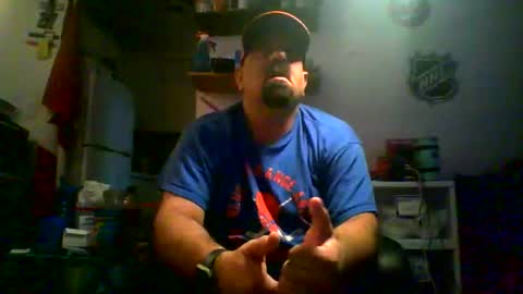 nyisles00 online show from 12/01/25, 02:44