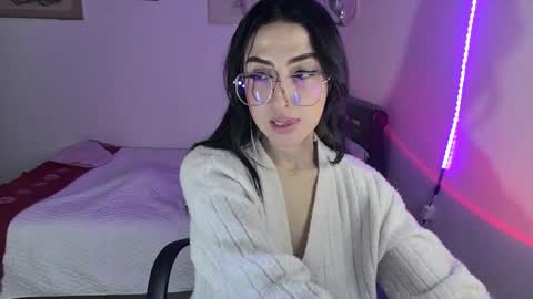 Snapshot of nymph_frida chatting on 12/09/24, 08:33 Frida online show from 12/09/24, 08:33