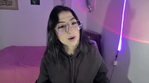 Snapshot of nymph_frida chatting on 01/28/25, 06:16 Frida online show from 01/28/25, 06:16