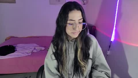 Snapshot of nymph_frida chatting on 02/07/25, 05:31 Frida online show from 02/07/25, 05:31