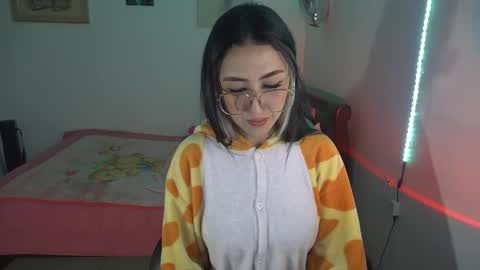 Snapshot of nymph_frida chatting on 09/20/25, 06:14 Frida online show from 09/20/25, 06:14