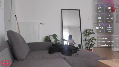 Snapshot of nymphadora__ chatting on 02/13/25, 01:48 Steff online show from 02/13/25, 01:48