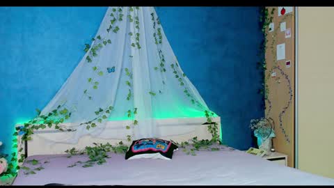 Kat online show from 12/20/24, 10:00