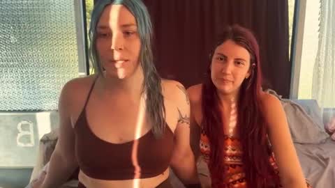 Creamy Grapefruit online show from 10/03/25, 06:43