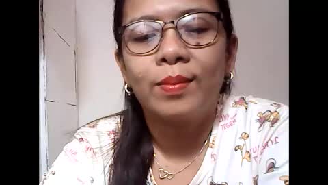 I am your angel online show from 02/11/25, 11:21