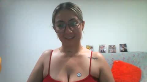 Snapshot of nymphomaniacgirl77 chatting on 02/17/25, 01:36 nymphomaniacgirl77 online show from 02/17/25, 01:36