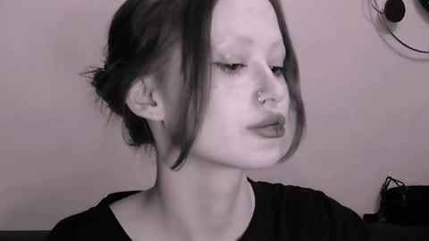Snapshot of nyra_thira chatting on 04/11/26, 04:00 nyra_thira online show from 04/11/26, 04:00