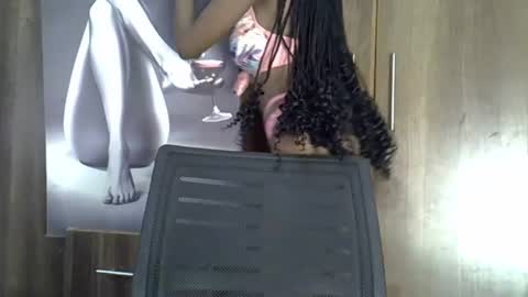 Snapshot of nyverra chatting on 06/17/26, 06:49 nyverra online show from 06/17/26, 06:49