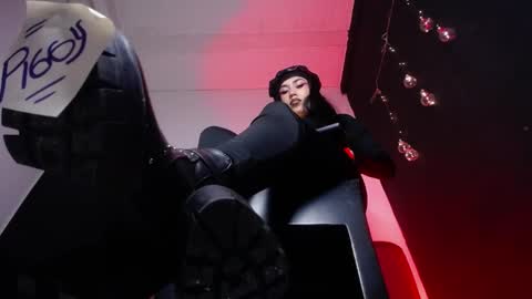 Snapshot of nyx1126 chatting on 01/15/25, 03:39 nyx1126 online show from 01/15/25, 03:39