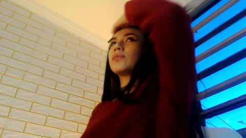 Snapshot of nyx1126 chatting on 11/12/25, 01:44 nyx1126 online show from 11/12/25, 01:44