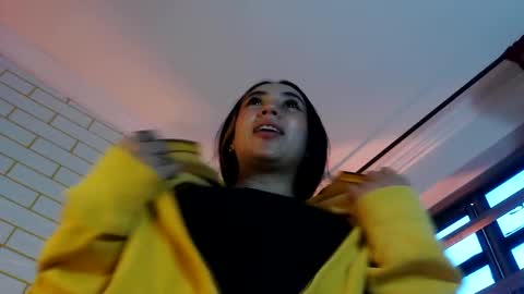 Snapshot of nyx1126 chatting on 11/24/25, 01:22 nyx1126 online show from 11/24/25, 01:22