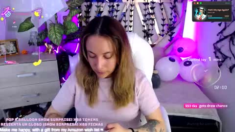 Alex   .    online show from 10/22/25, 11:04