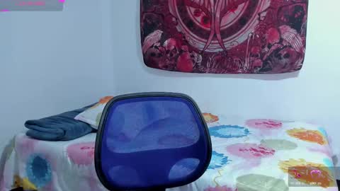 Snapshot of nyx_darkmoor chatting on 02/27/25, 10:20 Nyx And Agatha online show from 02/27/25, 10:20