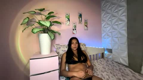 Snapshot of nyxagatha33 chatting on 07/28/26, 11:17 Agatha online show from 07/28/26, 11:17