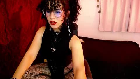 Snapshot of nyxxei chatting on 02/05/26, 10:58 Nyxxei online show from 02/05/26, 10:58