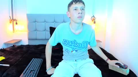 Snapshot of oasis_ossa chatting on 12/04/24, 07:50 Lyam online show from 12/04/24, 07:50