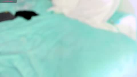 Snapshot of oasis_ossa chatting on 12/15/24, 08:41 Lyam online show from 12/15/24, 08:41