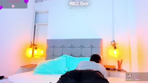 Snapshot of oasis_ossa chatting on 12/22/24, 02:16 Lyam online show from 12/22/24, 02:16