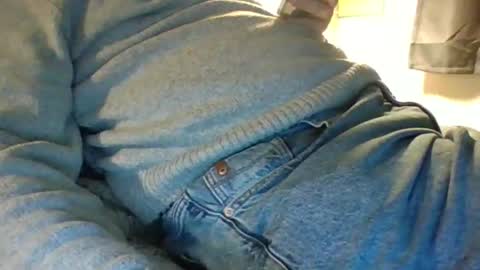 obedient9402 online show from 04/12/26, 08:58