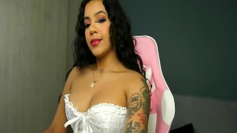 Snapshot of obeyval chatting on 03/15/26, 07:58 Vale online show from 03/15/26, 07:58