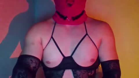 Snapshot of obscuraboy chatting on 02/20/26, 09:59 Doxy online show from 02/20/26, 09:59