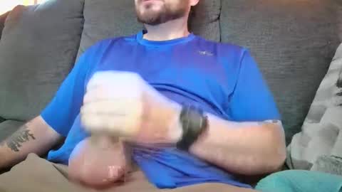 Snapshot of obscuremenman chatting on 12/15/25, 10:47 obscuremenman online show from 12/15/25, 10:47