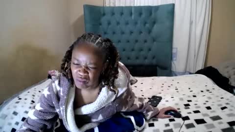 obsessedmimi online show from 06/19/26, 09:40