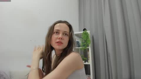 Snapshot of obsidiva chatting on 05/30/26, 02:14 Elis online show from 05/30/26, 02:14
